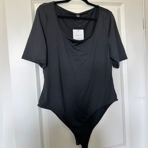 Black short sleeve bodysuit
